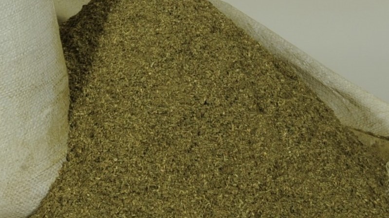 Alfalfa_Meal_fertilizer